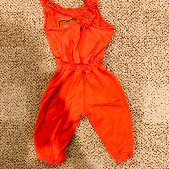 Toddler Hello Kitty Romper size 2T - Picture 2 of 3